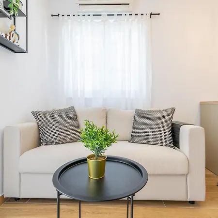 Zora Apartman Makarska