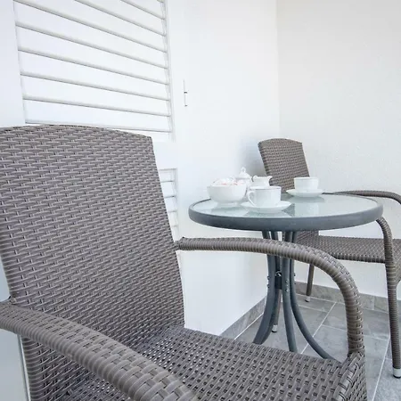 Zora Apartment Makarska