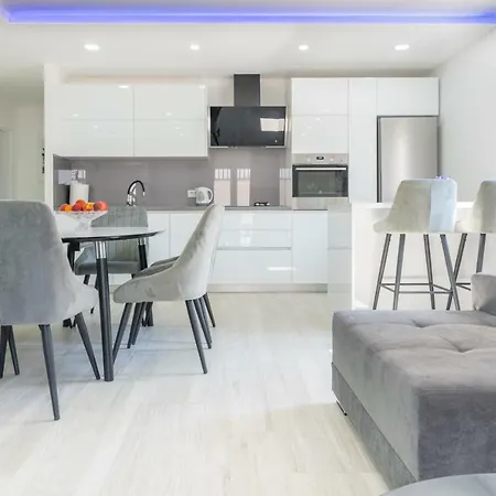 Zora Apartment *
