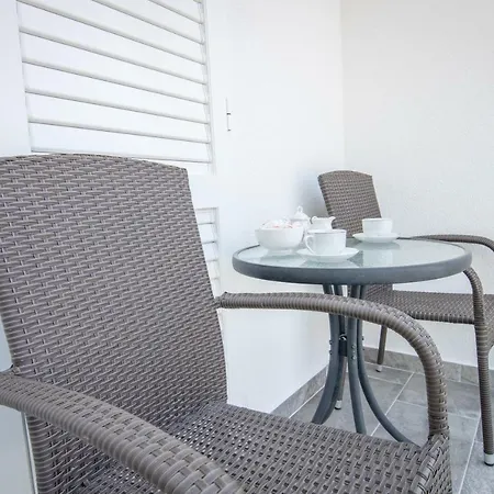 Zora Apartman Makarska